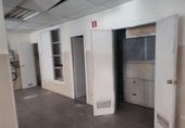 211m² commercial premises for sale in Elda, gran avenida photo