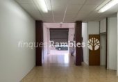 Local comercial en venta con 76m² en Santa Margarida de Montbui, Ronda Anoia foto
