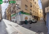 189m² commercial premises for sale in Granada, photo