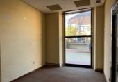 Local comercial en alquiler con 121m² en Ribadebaxu foto
