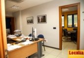 805m² entrepôt industriel avec locataires pour vente à Palencia photo