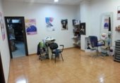 Peluqueria en venta con 192m² en Badajoz foto