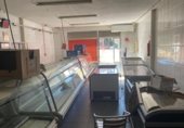 Local comercial en venta con 82m² en Badajoz foto