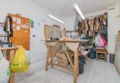 96m² commercial premises for sale in Granada, in the area of Garden City, Calle Virgen del Mayor Dolor photo