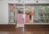 96m² commercial premises for sale in Granada, in the area of Garden City, Calle Virgen del Mayor Dolor photo