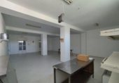 Local comercial en venta con 430m² en Beas, N-435a foto