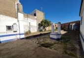 Local comercial en venta con 430m² en Beas, N-435a foto