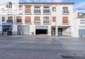 89m² commercial premises for sale in Ogíjares, Calle Granada photo