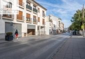 89m² commercial premises for sale in Ogíjares, Calle Granada photo
