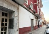 315m² commercial premises for sale in Almansa, Calle Montealegre photo
