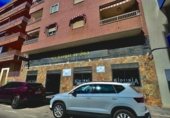 Local comercial
en venda
amb 750m² a Torrevella, Calle Torrevejenses Ausentes foto
