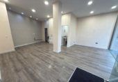 53m² commercial premises for sale in Igualada, Barri Llerona photo