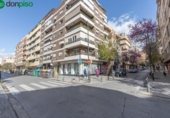 196m² commercial premises for sale in Granada, photo
