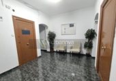 180m² office for sale in Logroño photo