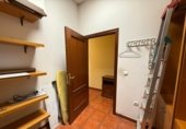 95m² commercial premises for sale in Badajoz photo