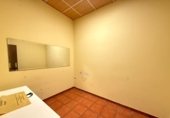 95m² commercial premises for sale in Badajoz photo