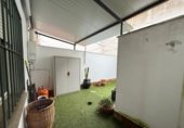 95m² commercial premises for sale in Badajoz photo