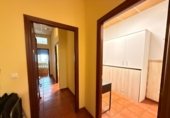 95m² commercial premises for sale in Badajoz photo