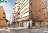 179m² commercial premises for sale in Granada, photo