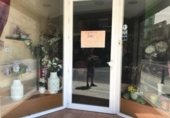 140m² commercial premises for sale in Oliva, photo