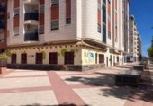 Local comercial en venta con 350m² en Murcia foto