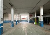 Local comercial en venta con 755m² en Villanueva de la Serena, Calle Carrera foto
