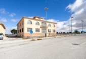 1600m² locaux commerciaux pour vente à Baza, A-92N photo