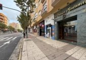 95m² commercial premises for sale in Badajoz, in the area of San Roque, Calle Corte de Peleas photo