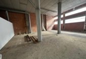 Local comercial en venta con 920m² en Pego foto