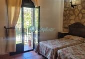 Hotel en venta con 1988m² en Valencia de Alcántara foto