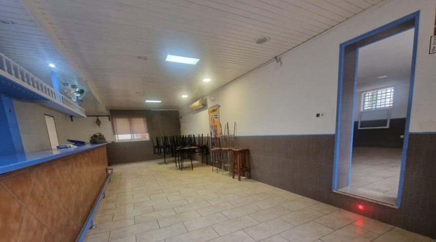 Local comercial