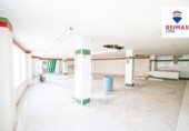 Local comercial en venta con 302m² en Freila, Barrio Nuevo foto