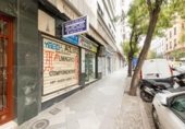 140m² commercial premises for sale in Granada, Calle Pintor López Mezquita photo