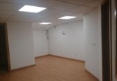 Local comercial en venta con 70m² en Vigo foto