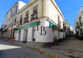 99m² commercial premises for sale in Cantillana, Calle Real, 23 photo