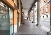 Local comercial en alquiler con 260m² en Valladolid, en la zona de Plaza Mayor, Calle CEBADERIA, 2 foto