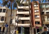 Local comercial
en venda
amb 166m² a Llíria, calle mayor, 23, 46160 foto