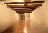 Local comercial en venta con 135m² en Vilanova i la Geltrú, en la zona de Masia Nova, Plaça Miró de Montgrós foto