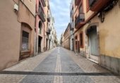 Local comercial en venta con 135m² en Vilanova i la Geltrú, en la zona de Masia Nova, Plaça Miró de Montgrós foto