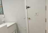 500m² offices for sale in Madrid, in the area of Prosperidad, Calle de Clara del Rey, 14 photo