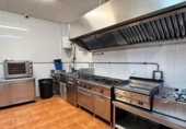 Bar
en venda, lloguer
amb 270m² a Ourense, a la zona de Ourense foto