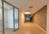Oficina
en lloguer
amb 135m² a Santiago de Compostel·la, a la zona de A Pontepedriña, Horreo foto