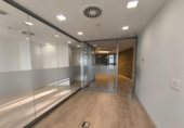 Oficina
en lloguer
amb 135m² a Santiago de Compostel·la, a la zona de A Pontepedriña, Horreo foto