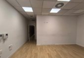 Oficina
en lloguer
amb 135m² a Santiago de Compostel·la, a la zona de A Pontepedriña, Horreo foto