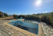 189m² building for sale in Dólar, photo