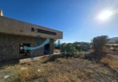 189m² building for sale in Dólar, photo