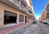 135m² commercial premises for sale in Guardamar del Segura, photo