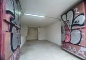 Local comercial en venta con 28m² en Madrid, en la zona de Valdezarza, Calle de Sánchez Preciado foto