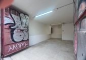 Local comercial en venta con 28m² en Madrid, en la zona de Valdezarza, Calle de Sánchez Preciado foto