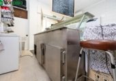 62m² commercial premises for sale in Motril, photo